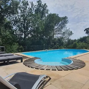 Raphael - Dans Au Calme à Valescure Hébergement de vacances Saint-Raphaël